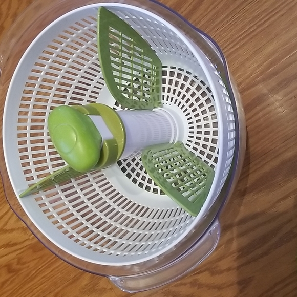 KitchenAid Salad Spinner green - Picture 2 of 9